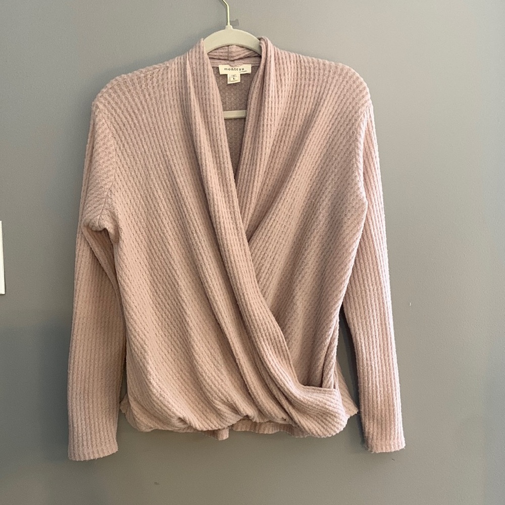 Monteeau wrap top size large